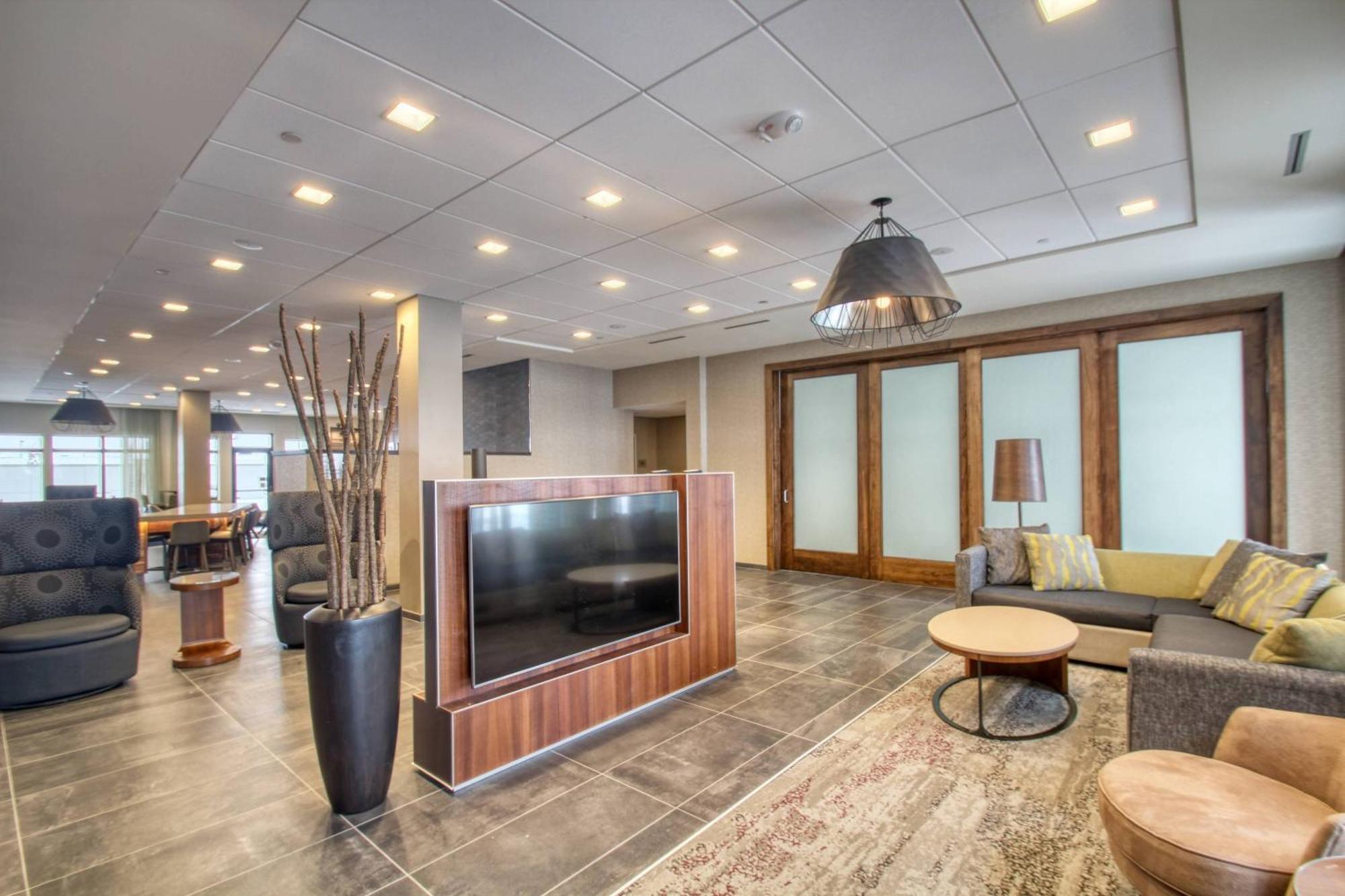 Courtyard By Marriott Fargo Hotel Buitenkant foto